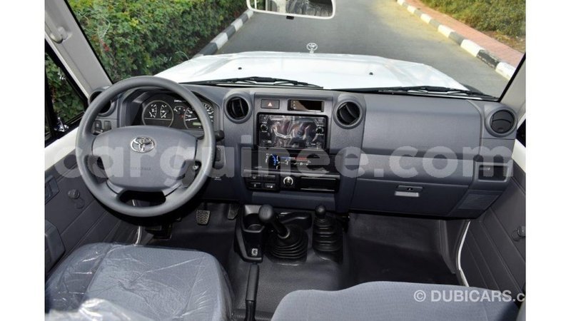 Big with watermark toyota land cruiser conakry import dubai 4340