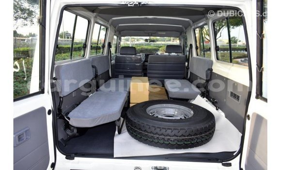 Buy Import Toyota Land Cruiser White Car in Import - Dubai in Conakry Buy Import Toyota Land Cruiser White Car in Import - Dubai in Conakry