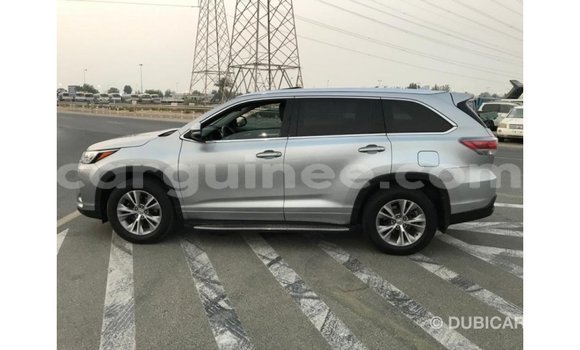 Acheter Import Voiture Toyota Highlander Autre à Import - Dubai, Conakry Acheter Import Voiture Toyota Highlander Autre à Import - Dubai, Conakry