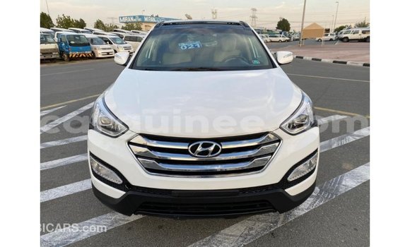 Acheter Import Voiture Hyundai Santa Fe Blanc à Import - Dubai, Conakry Acheter Import Voiture Hyundai Santa Fe Blanc à Import - Dubai, Conakry