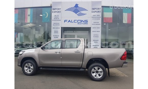 Buy Import Toyota Hilux Other Car in Import - Dubai in Conakry Buy Import Toyota Hilux Other Car in Import - Dubai in Conakry