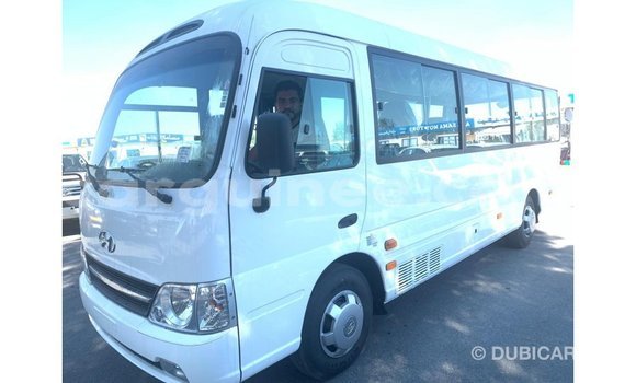 Buy Import Hyundai Accent White Car in Import - Dubai in Conakry Buy Import Hyundai Accent White Car in Import - Dubai in Conakry