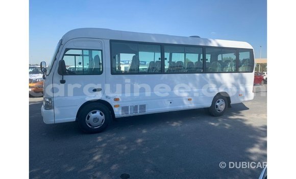 Buy Import Hyundai Accent White Car in Import - Dubai in Conakry Buy Import Hyundai Accent White Car in Import - Dubai in Conakry