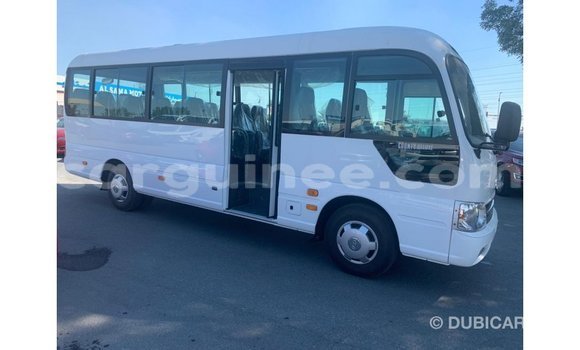 Buy Import Hyundai Accent White Car in Import - Dubai in Conakry Buy Import Hyundai Accent White Car in Import - Dubai in Conakry