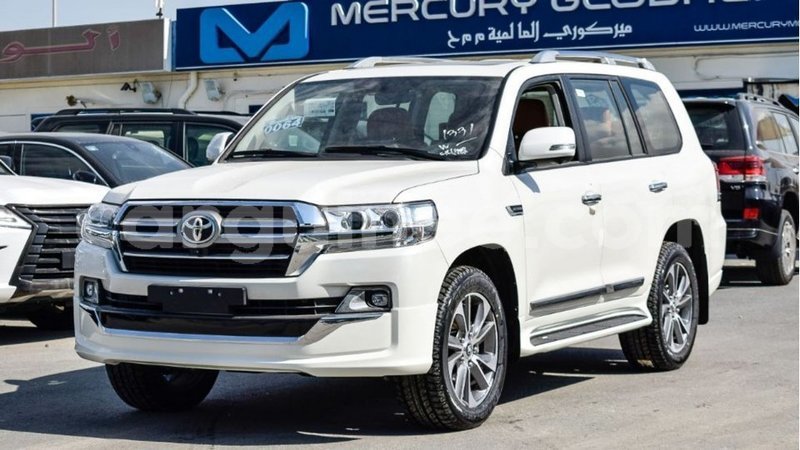 Big with watermark toyota land cruiser conakry import dubai 4353