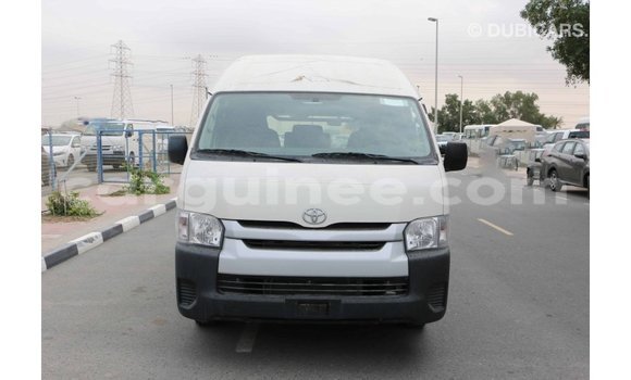 Buy Import Toyota Hiace White Car in Import - Dubai in Conakry Buy Import Toyota Hiace White Car in Import - Dubai in Conakry