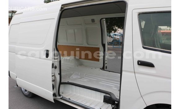 Buy Import Toyota Hiace White Car in Import - Dubai in Conakry Buy Import Toyota Hiace White Car in Import - Dubai in Conakry