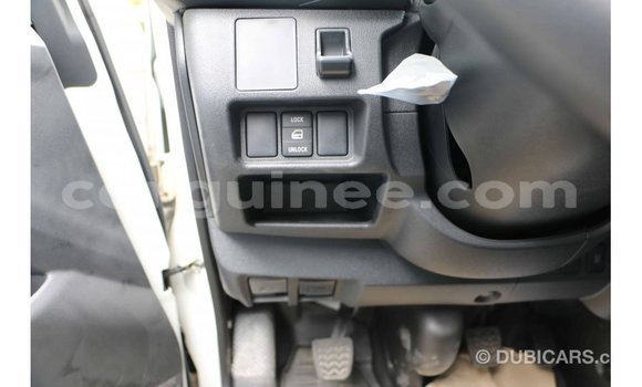 Buy Import Toyota Hiace White Car in Import - Dubai in Conakry Buy Import Toyota Hiace White Car in Import - Dubai in Conakry