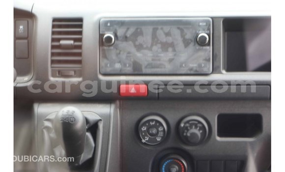 Buy Import Toyota Hiace White Car in Import - Dubai in Conakry Buy Import Toyota Hiace White Car in Import - Dubai in Conakry