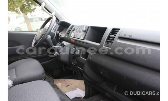 Buy Import Toyota Hiace White Car in Import - Dubai in Conakry Buy Import Toyota Hiace White Car in Import - Dubai in Conakry