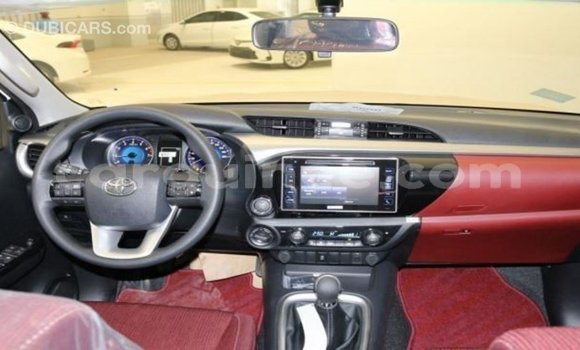 Buy Import Toyota Hilux White Car in Import - Dubai in Conakry Buy Import Toyota Hilux White Car in Import - Dubai in Conakry