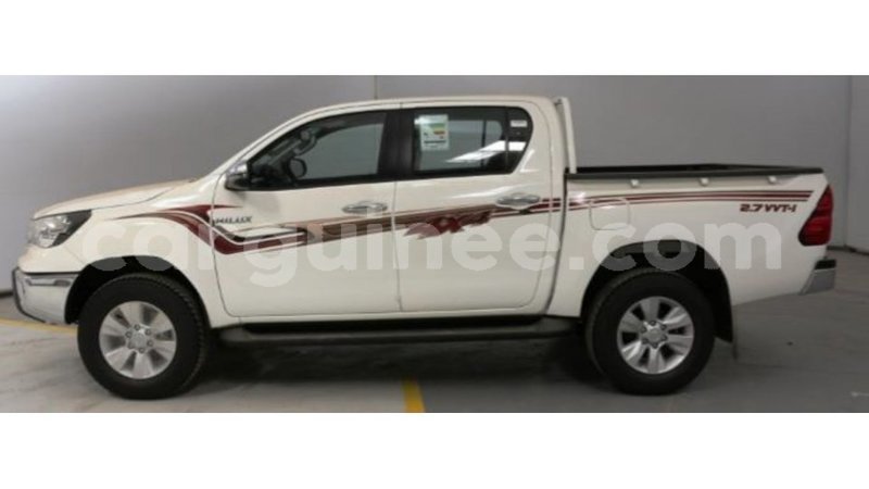 Big with watermark toyota hilux conakry import dubai 4373