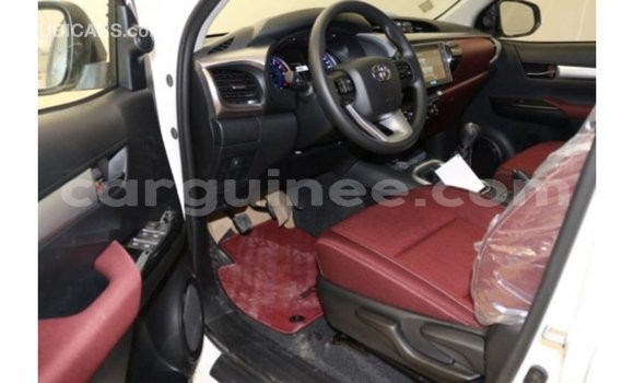 Buy Import Toyota Hilux White Car in Import - Dubai in Conakry Buy Import Toyota Hilux White Car in Import - Dubai in Conakry