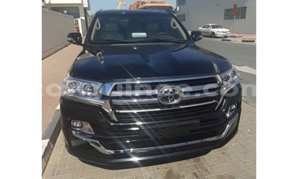 Buy Import Toyota Land Cruiser Black Car in Import - Dubai in Conakry Buy Import Toyota Land Cruiser Black Car in Import - Dubai in Conakry