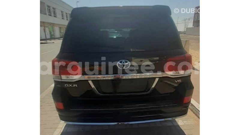 Big with watermark toyota land cruiser conakry import dubai 4376