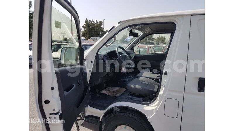 Big with watermark toyota hiace conakry import dubai 4378