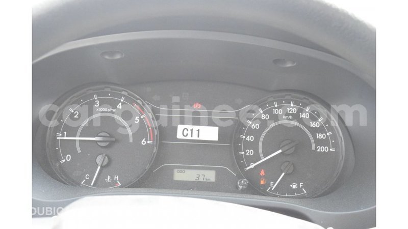 Big with watermark toyota hilux conakry import dubai 4381