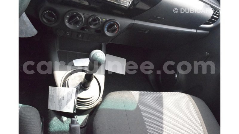 Big with watermark toyota hilux conakry import dubai 4381