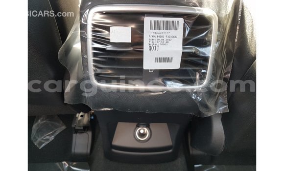 Buy Import Kia Sportage White Car in Import - Dubai in Conakry Buy Import Kia Sportage White Car in Import - Dubai in Conakry