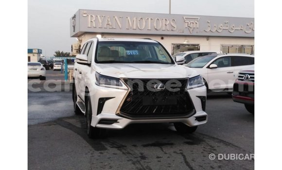 Acheter Import Voiture Lexus LX Blanc à Import - Dubai, Conakry Acheter Import Voiture Lexus LX Blanc à Import - Dubai, Conakry