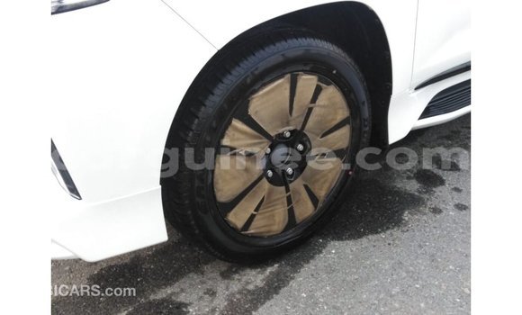 Acheter Import Voiture Lexus LX Blanc à Import - Dubai, Conakry Acheter Import Voiture Lexus LX Blanc à Import - Dubai, Conakry