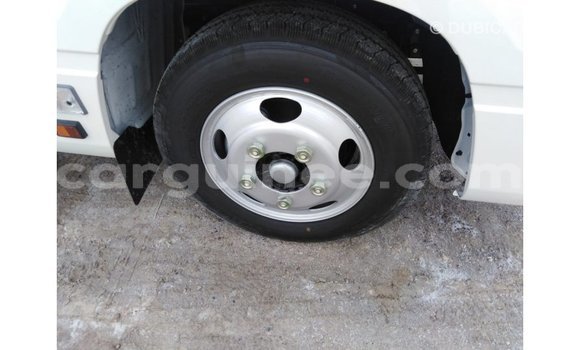 Acheter Import Voiture Toyota Coaster Blanc à Import - Dubai, Conakry Acheter Import Voiture Toyota Coaster Blanc à Import - Dubai, Conakry