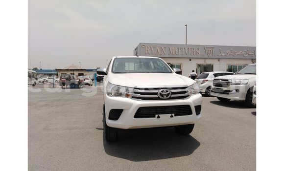 Buy Import Toyota Hilux White Car in Import - Dubai in Conakry Buy Import Toyota Hilux White Car in Import - Dubai in Conakry