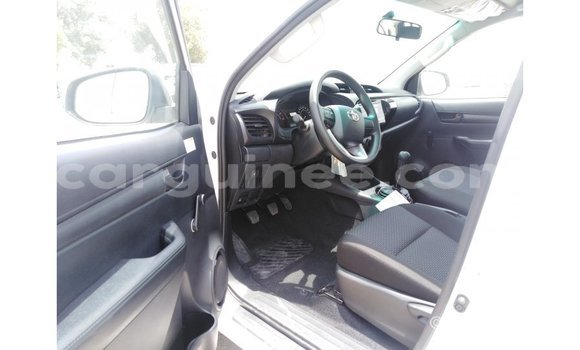 Buy Import Toyota Hilux White Car in Import - Dubai in Conakry Buy Import Toyota Hilux White Car in Import - Dubai in Conakry