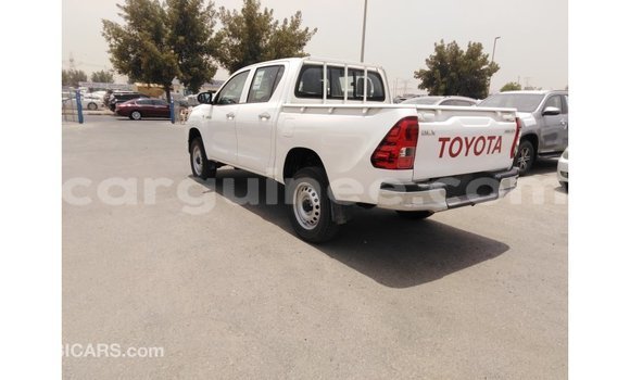 Buy Import Toyota Hilux White Car in Import - Dubai in Conakry Buy Import Toyota Hilux White Car in Import - Dubai in Conakry