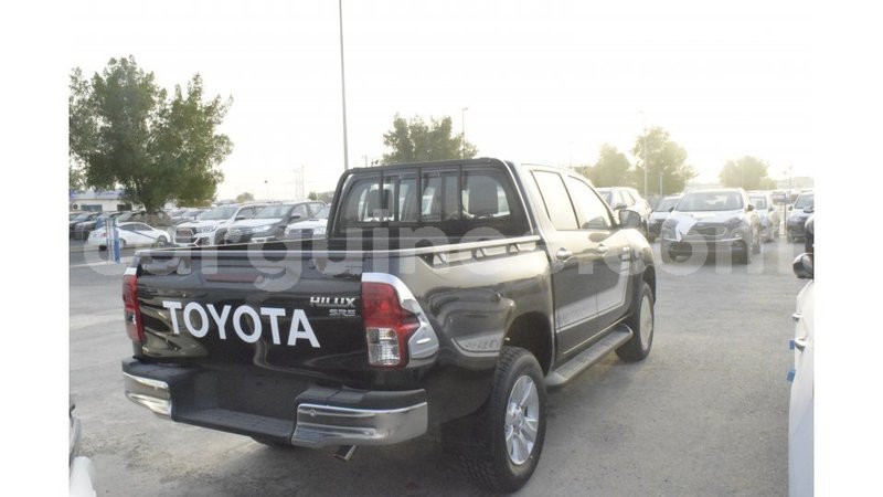 Big with watermark toyota hilux conakry import dubai 4399