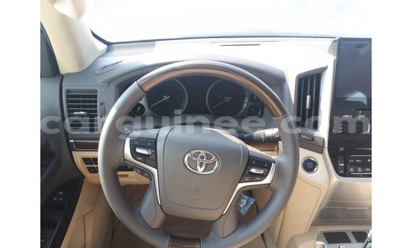 Buy Import Toyota Land Cruiser Other Car in Import - Dubai in Conakry Buy Import Toyota Land Cruiser Other Car in Import - Dubai in Conakry