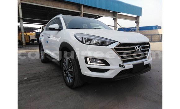 Medium with watermark hyundai tucson conakry import dubai 4414