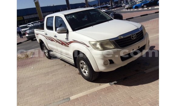 Buy Import Toyota Hilux White Car in Import - Dubai in Conakry Buy Import Toyota Hilux White Car in Import - Dubai in Conakry