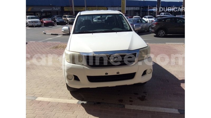 Big with watermark toyota hilux conakry import dubai 4417