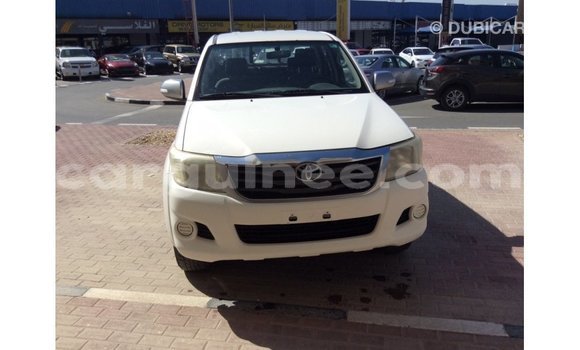 Buy Import Toyota Hilux White Car in Import - Dubai in Conakry Buy Import Toyota Hilux White Car in Import - Dubai in Conakry