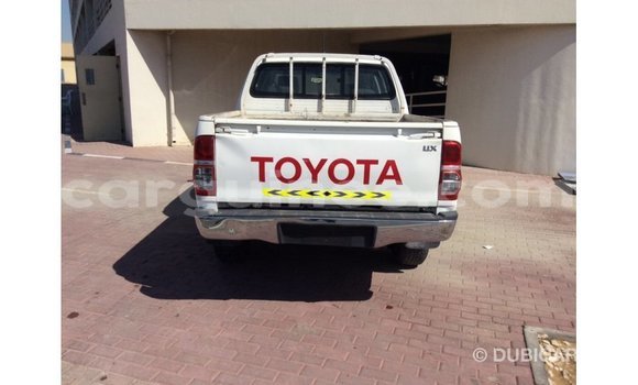 Buy Import Toyota Hilux White Car in Import - Dubai in Conakry Buy Import Toyota Hilux White Car in Import - Dubai in Conakry