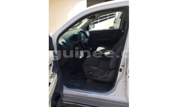 Buy Import Toyota Hilux White Car in Import - Dubai in Conakry Buy Import Toyota Hilux White Car in Import - Dubai in Conakry