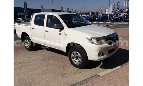 Buy Import Toyota Hilux White Car in Import - Dubai in Conakry Buy Import Toyota Hilux White Car in Import - Dubai in Conakry