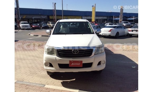 Buy Import Toyota Hilux White Car in Import - Dubai in Conakry Buy Import Toyota Hilux White Car in Import - Dubai in Conakry
