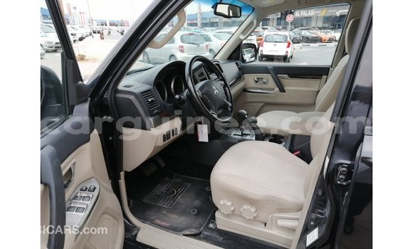 Buy Import Mitsubishi Pajero Black Car in Import - Dubai in Conakry Buy Import Mitsubishi Pajero Black Car in Import - Dubai in Conakry