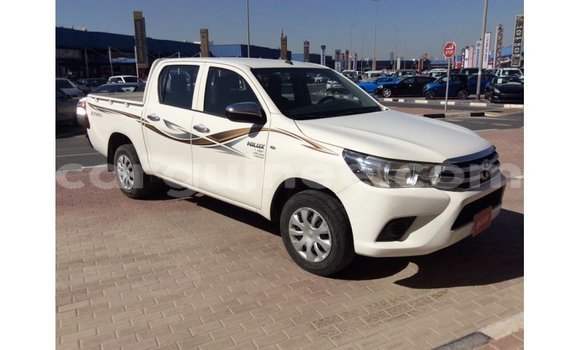 Buy Import Toyota Hilux White Car in Import - Dubai in Conakry Buy Import Toyota Hilux White Car in Import - Dubai in Conakry