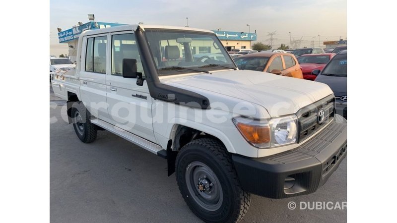 Big with watermark toyota land cruiser conakry import dubai 4432