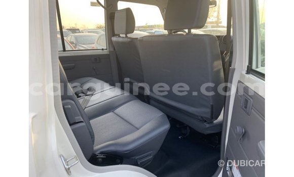 Buy Import Toyota Land Cruiser White Car in Import - Dubai in Conakry Buy Import Toyota Land Cruiser White Car in Import - Dubai in Conakry