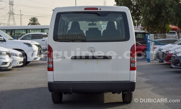 Acheter Import Voiture Toyota Hiace Blanc à Import - Dubai, Conakry Acheter Import Voiture Toyota Hiace Blanc à Import - Dubai, Conakry