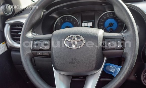 Buy Import Toyota Hilux White Car in Import - Dubai in Conakry Buy Import Toyota Hilux White Car in Import - Dubai in Conakry
