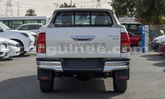 Buy Import Toyota Hilux White Car in Import - Dubai in Conakry Buy Import Toyota Hilux White Car in Import - Dubai in Conakry