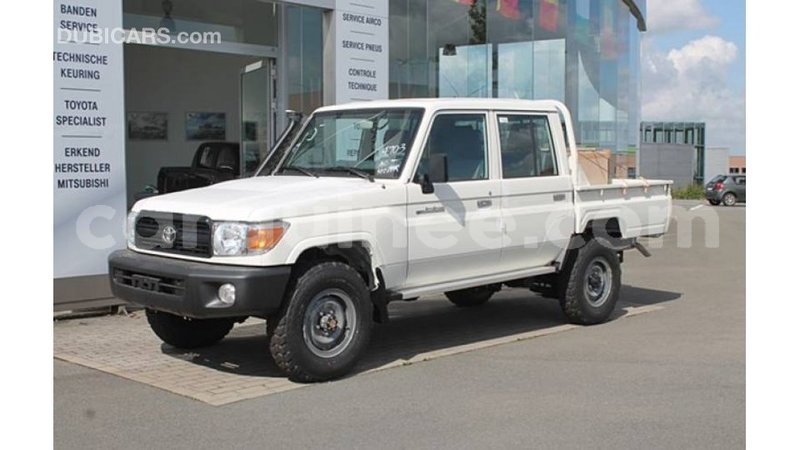 Big with watermark toyota land cruiser conakry import dubai 4453