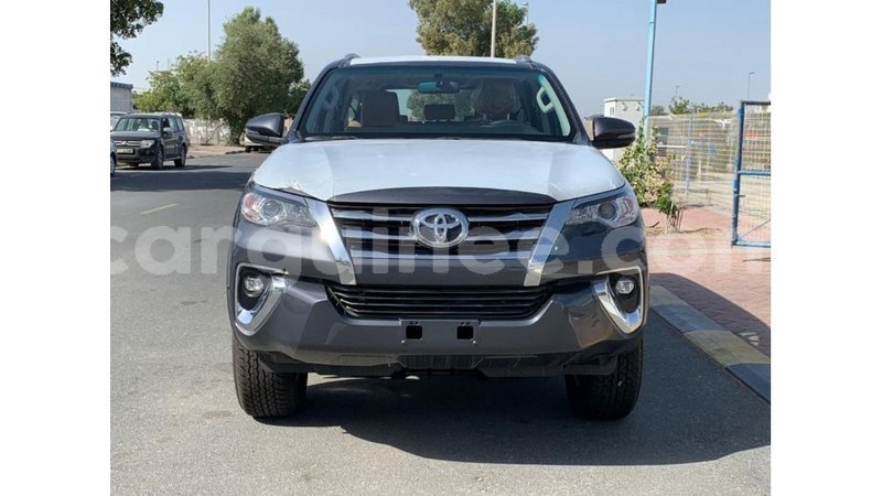 Big with watermark toyota fortuner conakry import dubai 4455