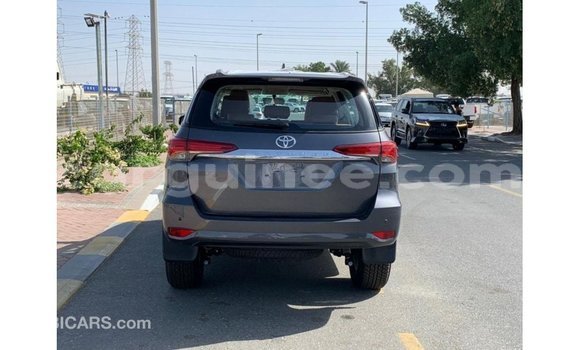Acheter Import Voiture Toyota Fortuner Autre à Import - Dubai, Conakry Acheter Import Voiture Toyota Fortuner Autre à Import - Dubai, Conakry