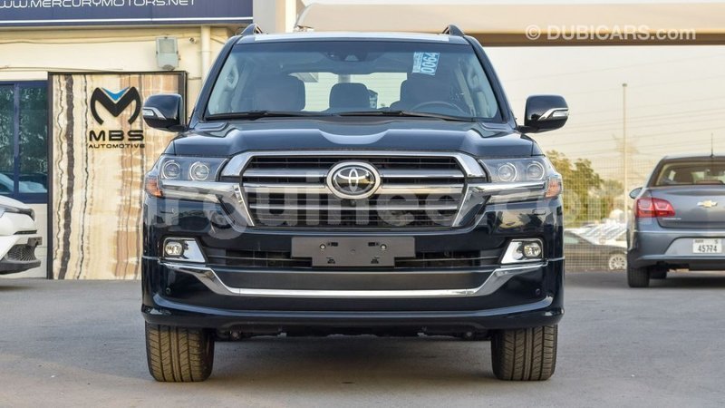 Big with watermark toyota land cruiser conakry import dubai 4472